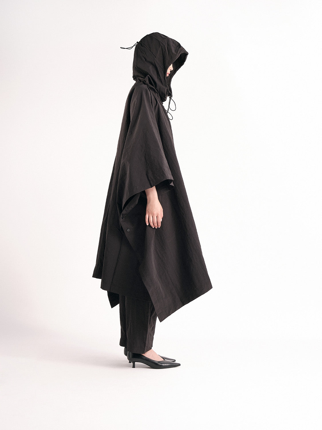 Vertex Poncho Black