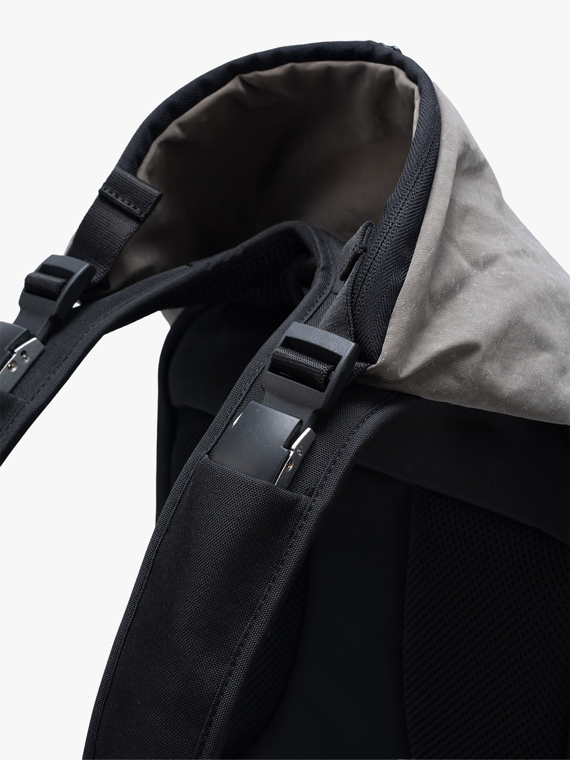 coteetciel Backpack Nile S Reflective Taupe côte&ciel EU 29279