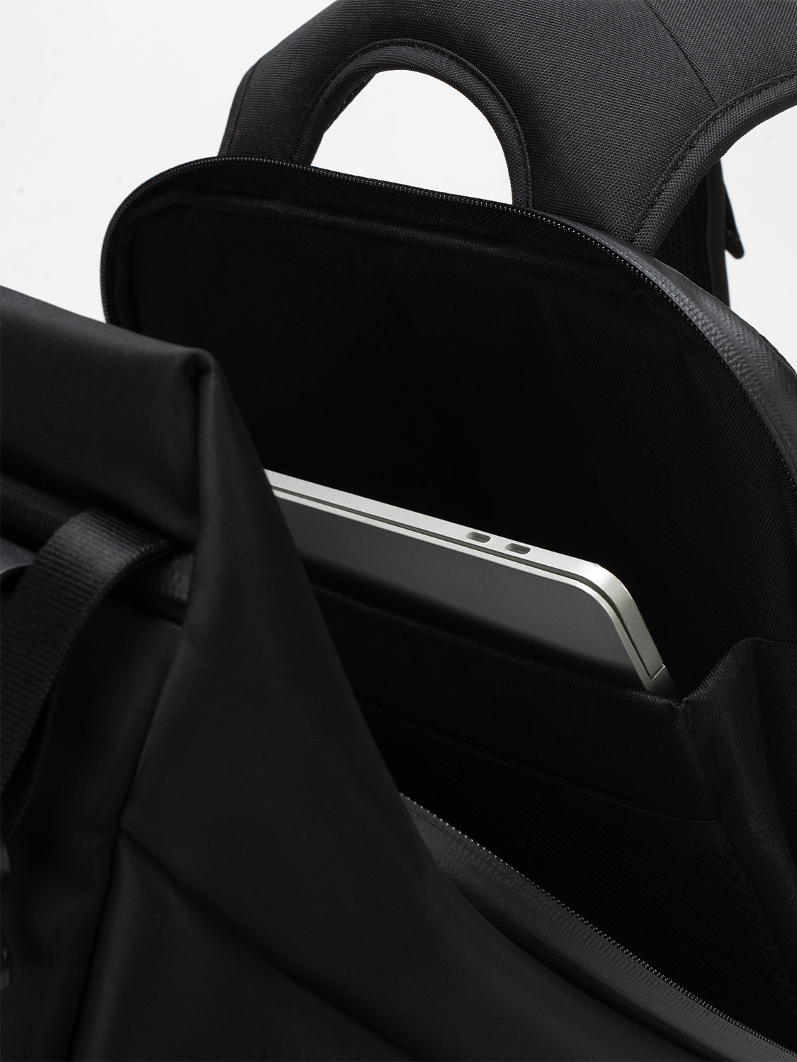 coteetciel Backpack Saru Sleek Black côte&ciel EU 29211