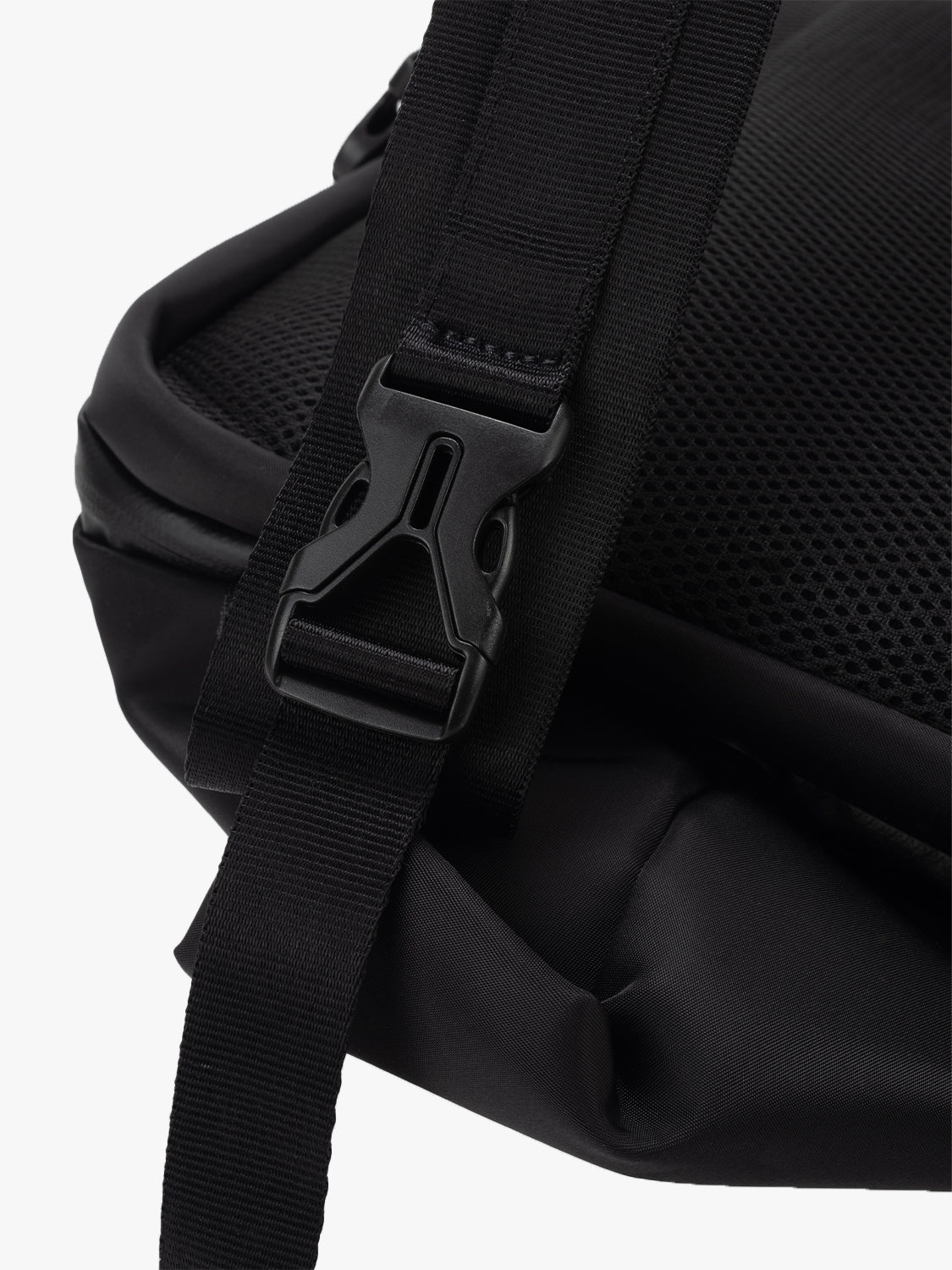 coteetciel Crossbody/Messenger Isarau L Sleek Black côte&ciel EU 29213