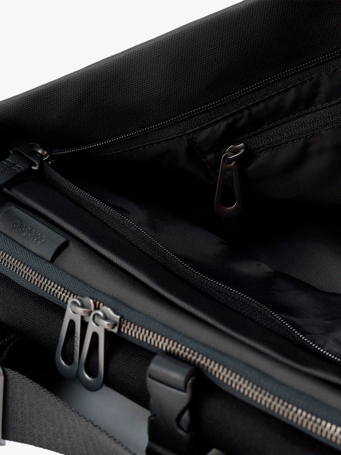 coteetciel Crossbody/Messenger Riss Coated Canvas Black côte&ciel EU 28913