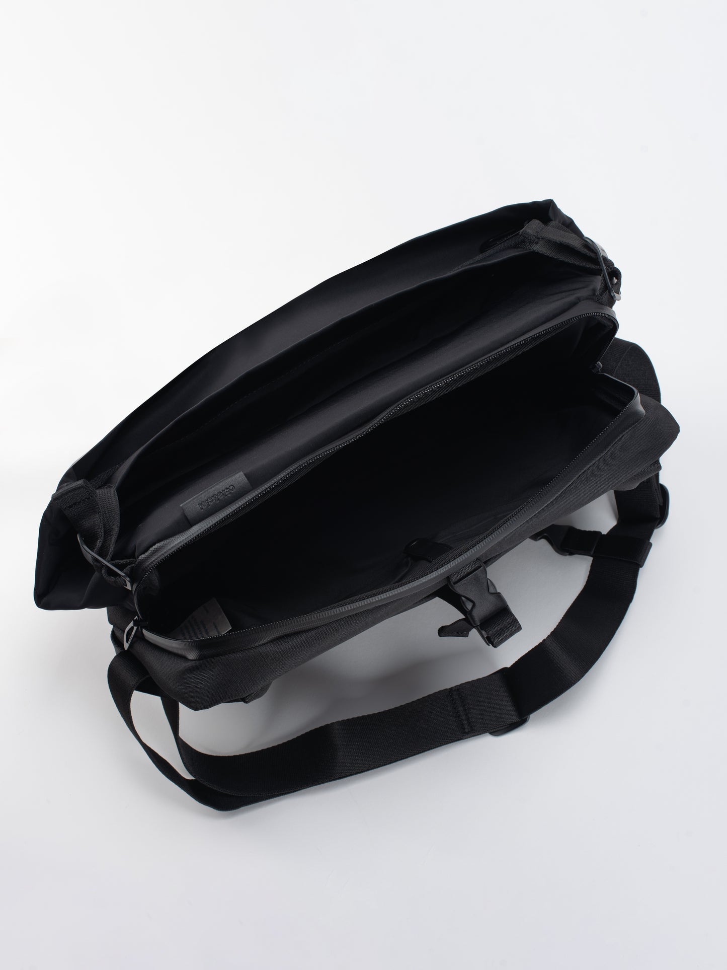 coteetciel Crossbody/Messenger Riss MemoryTech Black côte&ciel EU 29030