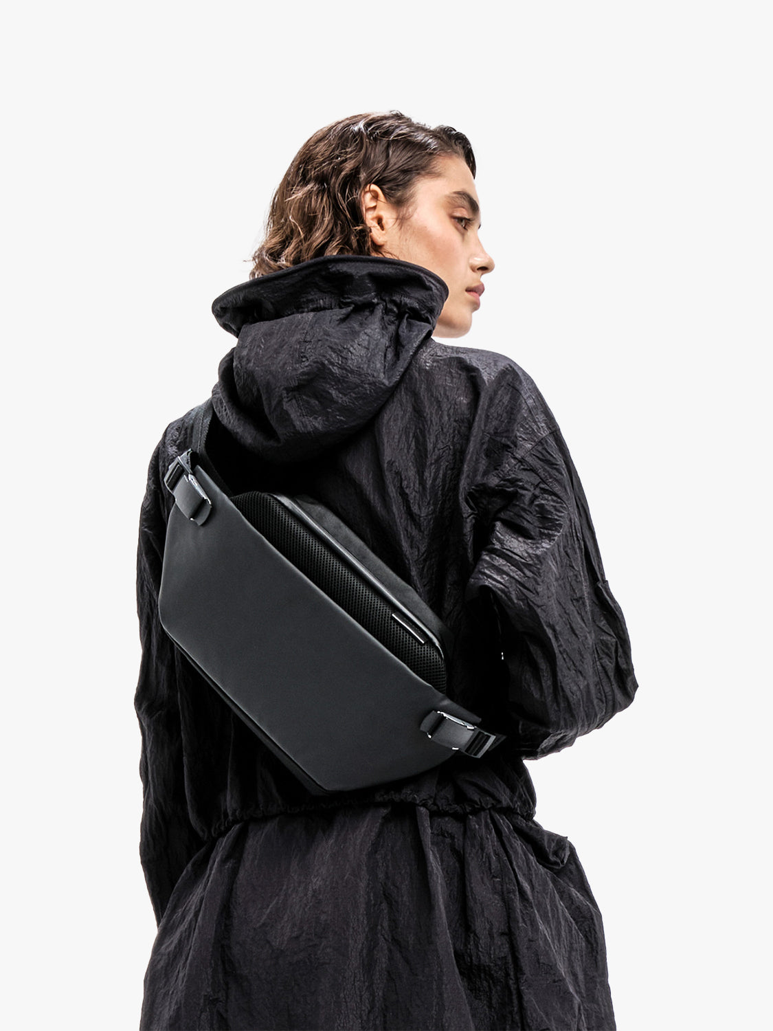 coteetciel Crossbody/Sling Bag Isarau M Obsidian Black côte&ciel EU 28623