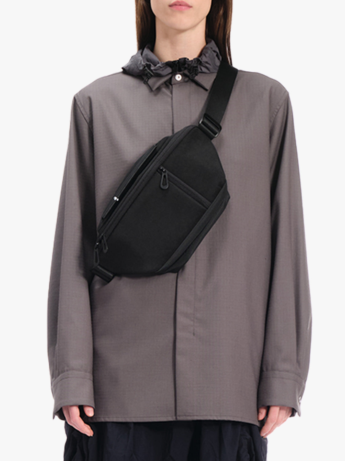 coteetciel Crossbody/Sling Bag Isarau S Round Carbon Black côte&ciel EU 29200