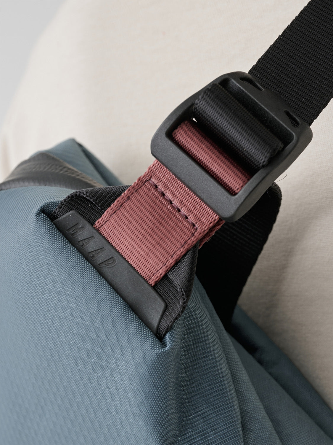 coteetciel Crossbody/Sling Bag Isen Orion Blue | MAAP X côte&ciel côte&ciel EU MAUBA241002