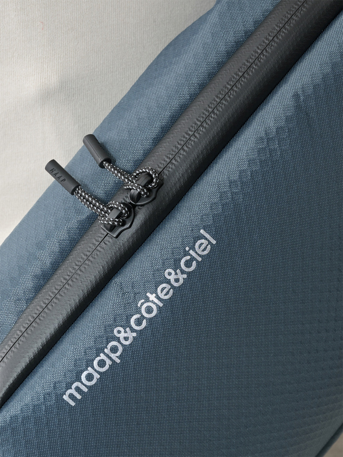 coteetciel Crossbody/Sling Bag Isen Orion Blue | MAAP X côte&ciel côte&ciel EU MAUBA241002