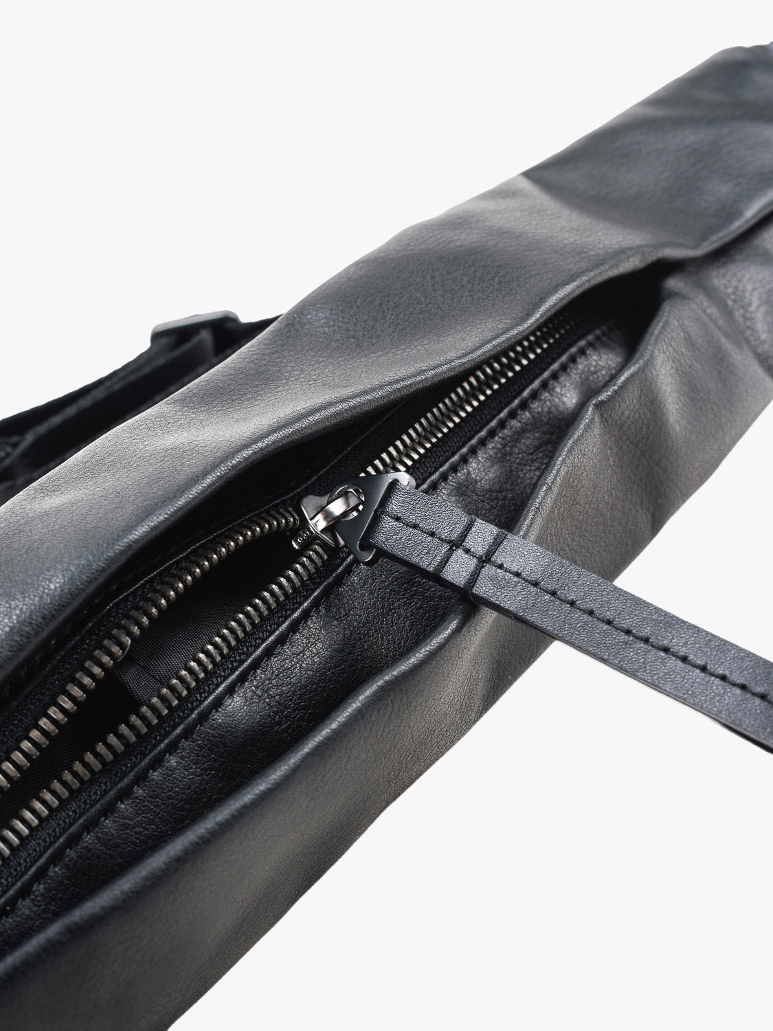 coteetciel Crossbody/Sling/Waist Bag Adda Alias Leather Black côte&ciel EU 29009