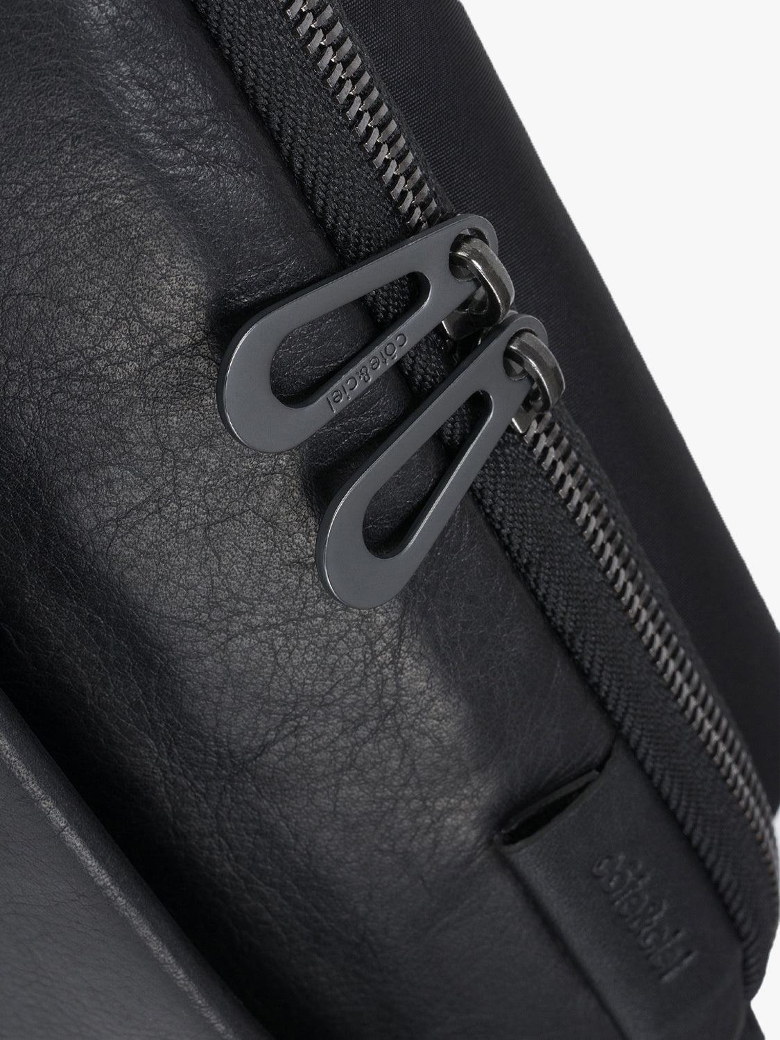 coteetciel Crossbody/Sling/Waist Bag Isarau S Alias Black côte&ciel EU 28818